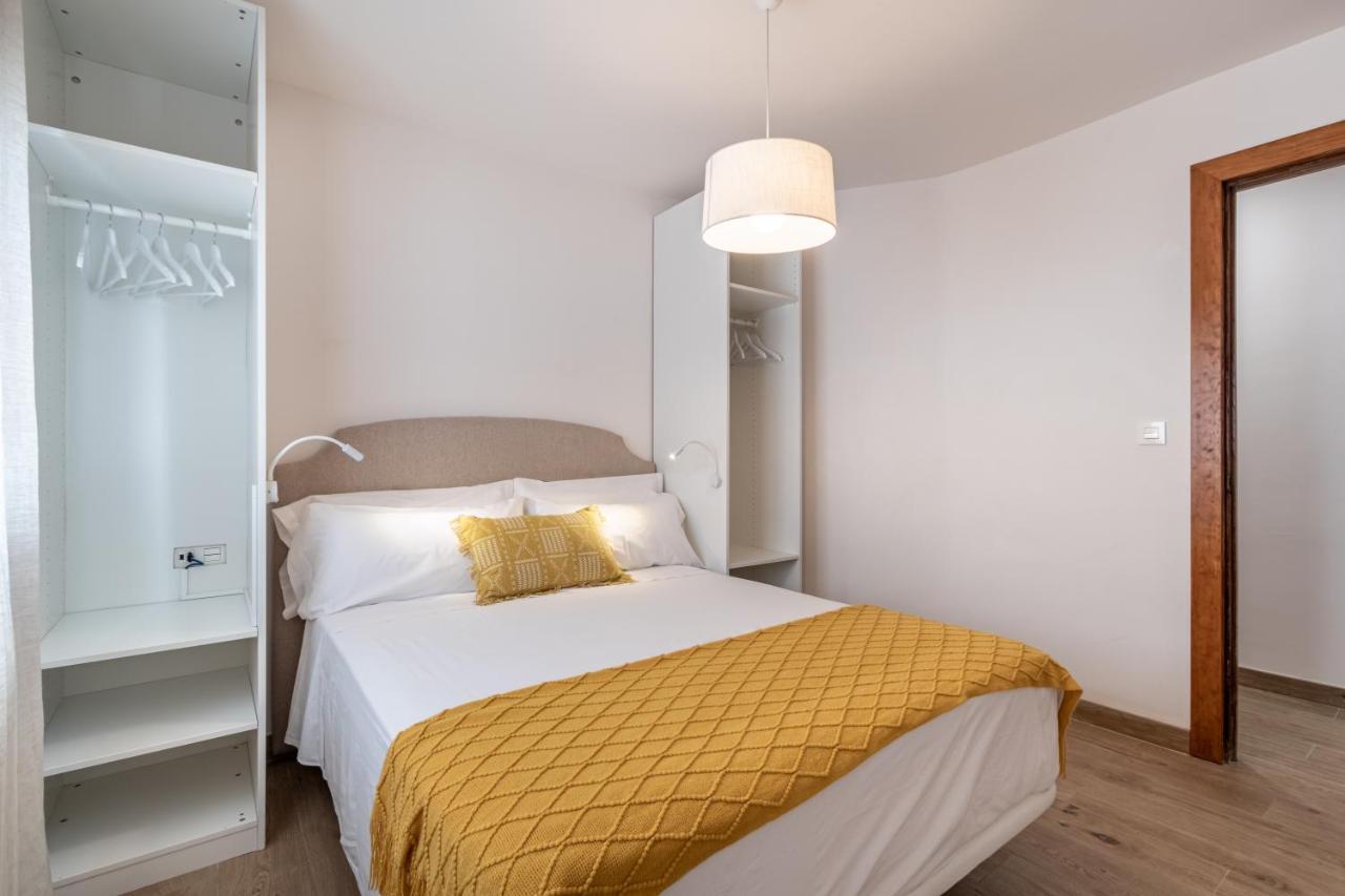 Bns Triunfo Centro Suites Granada Exterior foto